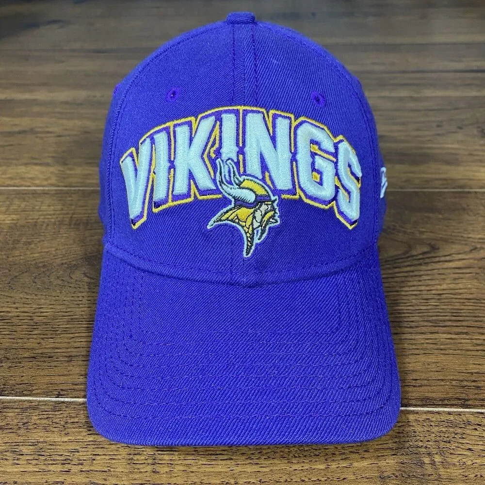 New Era Minnesota Vikings Hat Mens S/M Purple Stretch Fit Fitted Cap